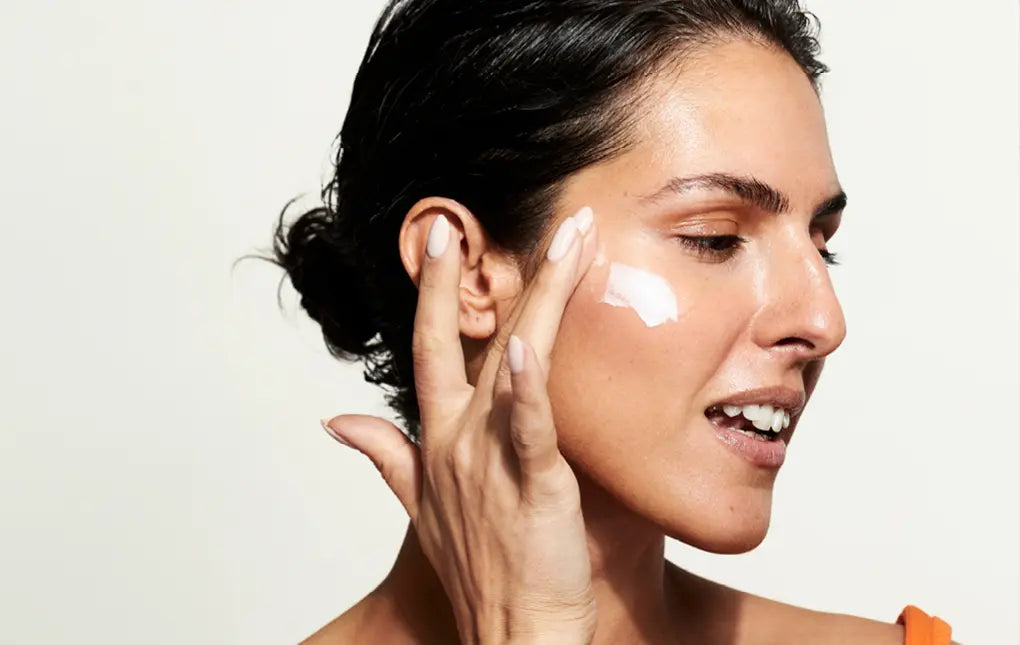 WHY INCLUDE RETINOIDS IN YOUR SKINCARE ROUTINE